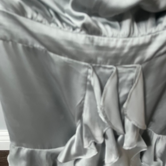 JACOB 🇨🇦 Strapless Silk/Satin dress. - Picture 3 of 4